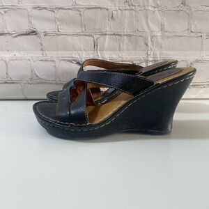 Women's Black Wedge Sandals